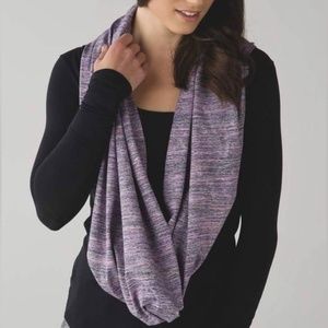 Lululemon Vinyasa Scarf (Pink/Purple Space Dye)
